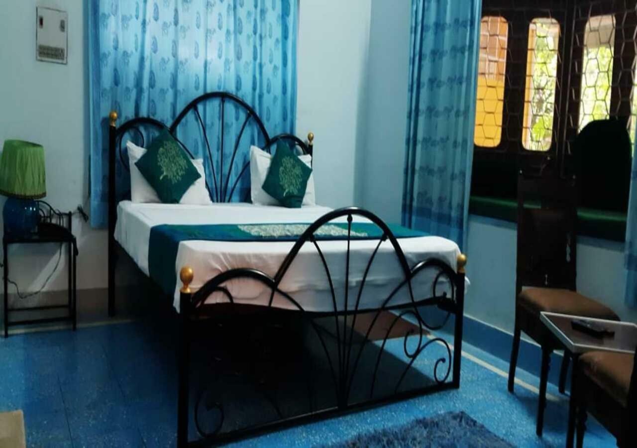 Hotel Ambavgarh Palace ウダイプル エクステリア 写真